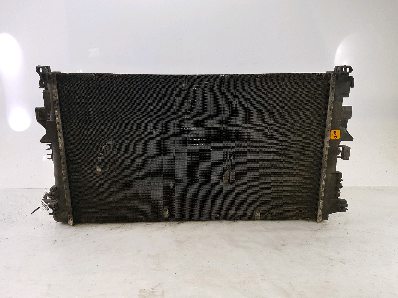 Radiateur d'eau MERCEDES VITO COMPACT 2 PH.1 109D réf. 6395011101 M0-8913Z M0-8913Z