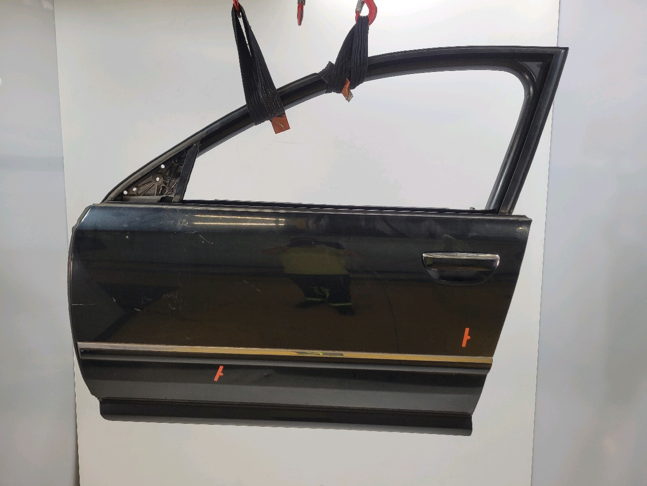 Porte avant gauche AUDI A8 QUATTRO 4E0831051C S1-1743U S1-1743U