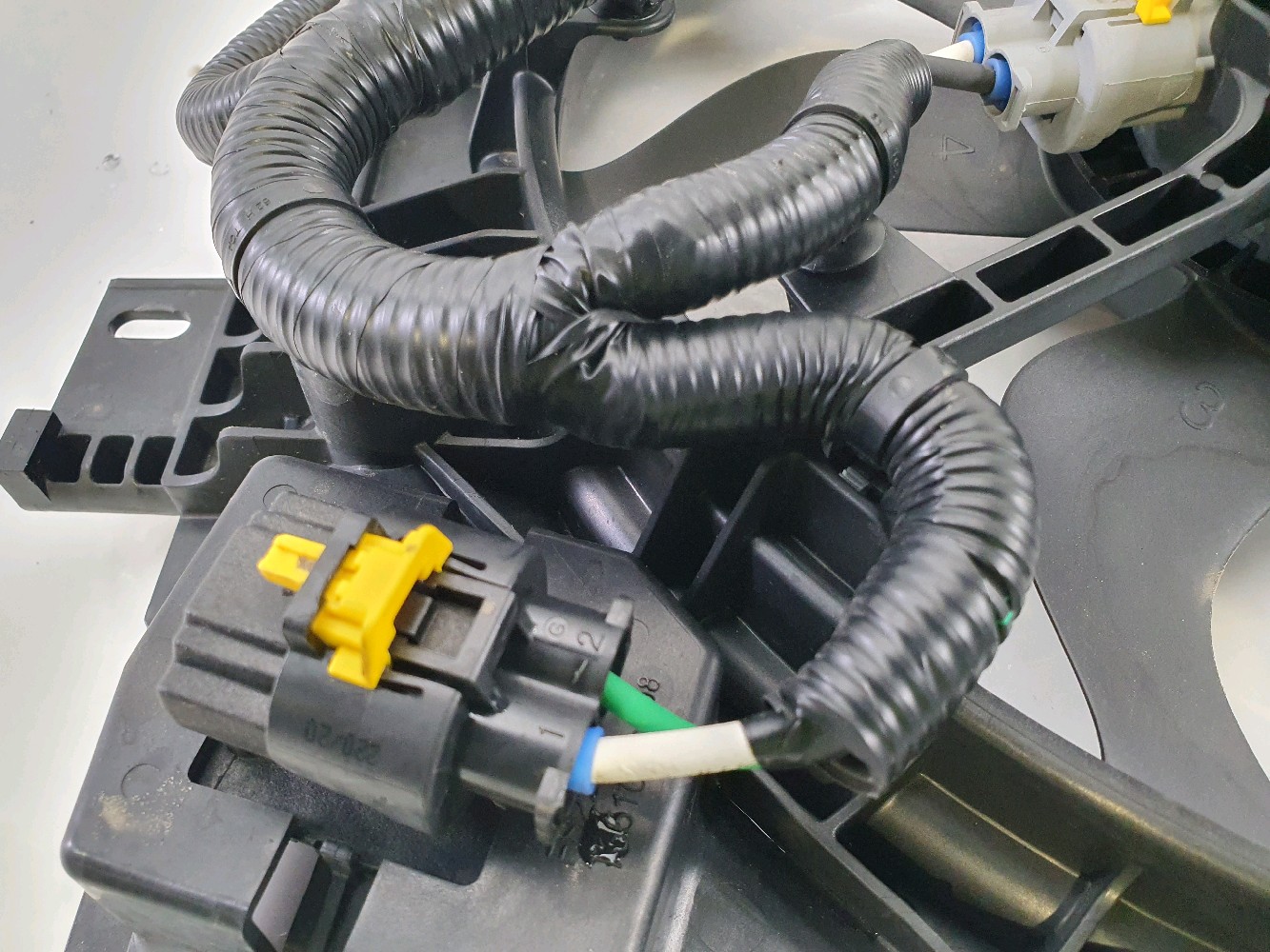 Groupe motoventilateur 214814276R - RENAULT CAPTUR 2 PH.1 ETECH160 - H0-2017W H0-2017W [reference_2444849] 4