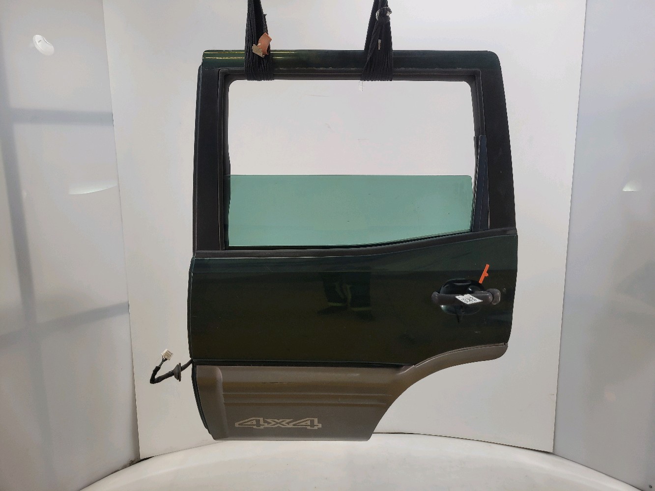 Porte arrière gauche NISSAN TERRANO 2 PH.4 82101-1F230- T1-0902C T1-0902C