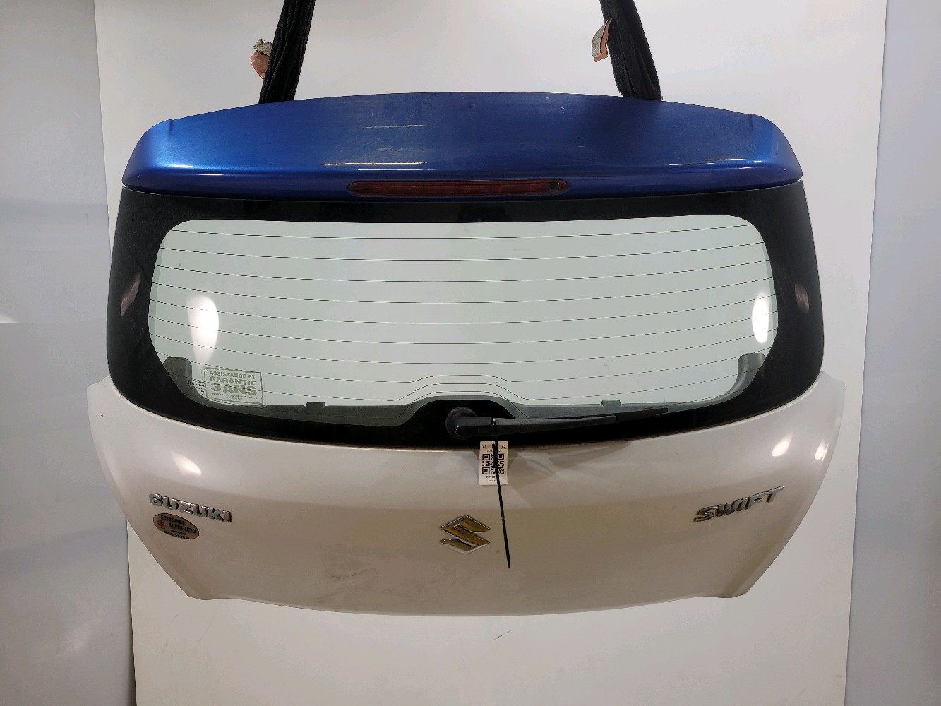 Hayon SUZUKI SWIFT 4 BLANC réf. 69100-68L00 Z0-0137Q Z0-0137Q