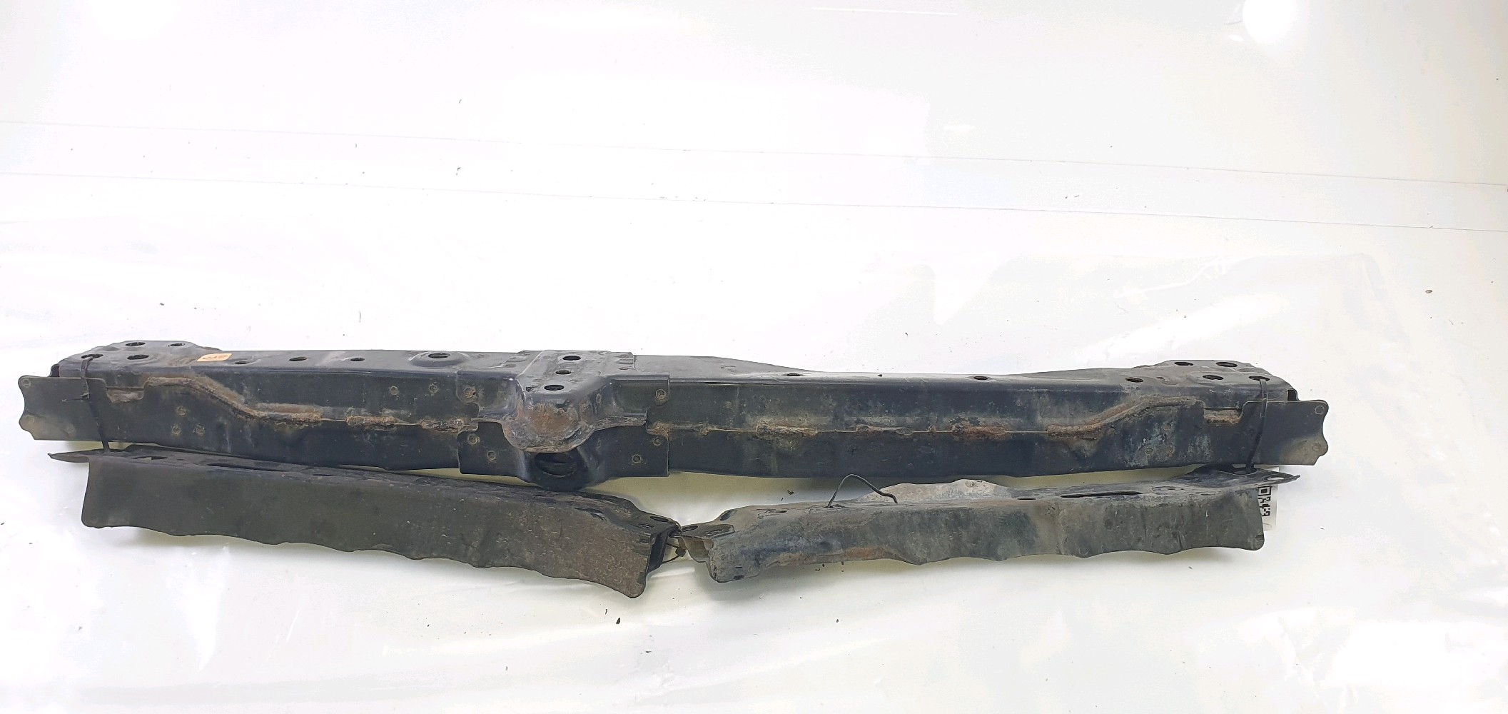 Traverse inférieure (berceau avant) 5710478010 - TOYOTA RAV4 3 PH.1 2.2 D4D - A0-9867W A0-9867W