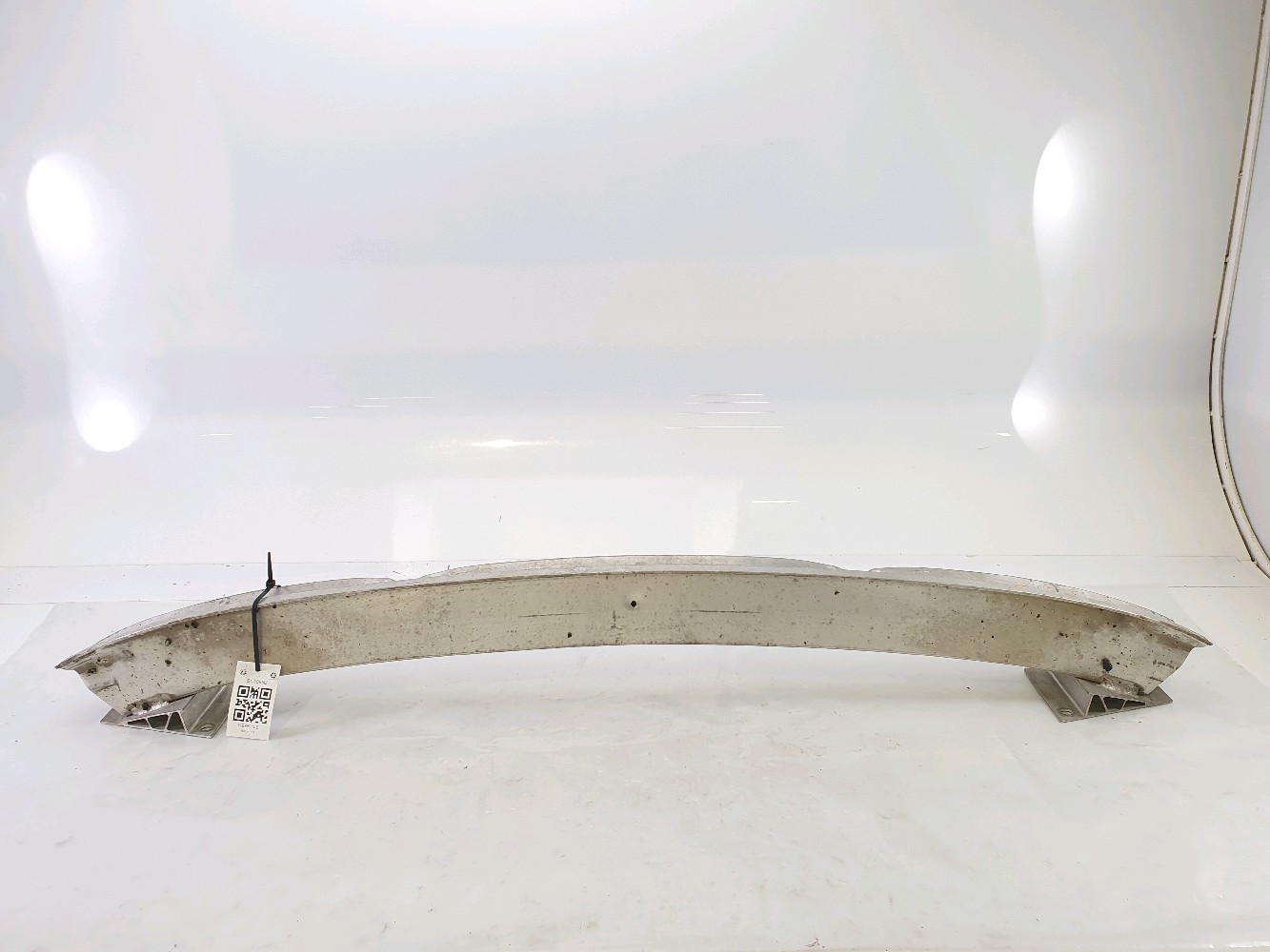 Traverse de pare choc arrière 8P3807309 - AUDI A3 2 PH.1 1.6 FSI - S1-1885U S1-1885U