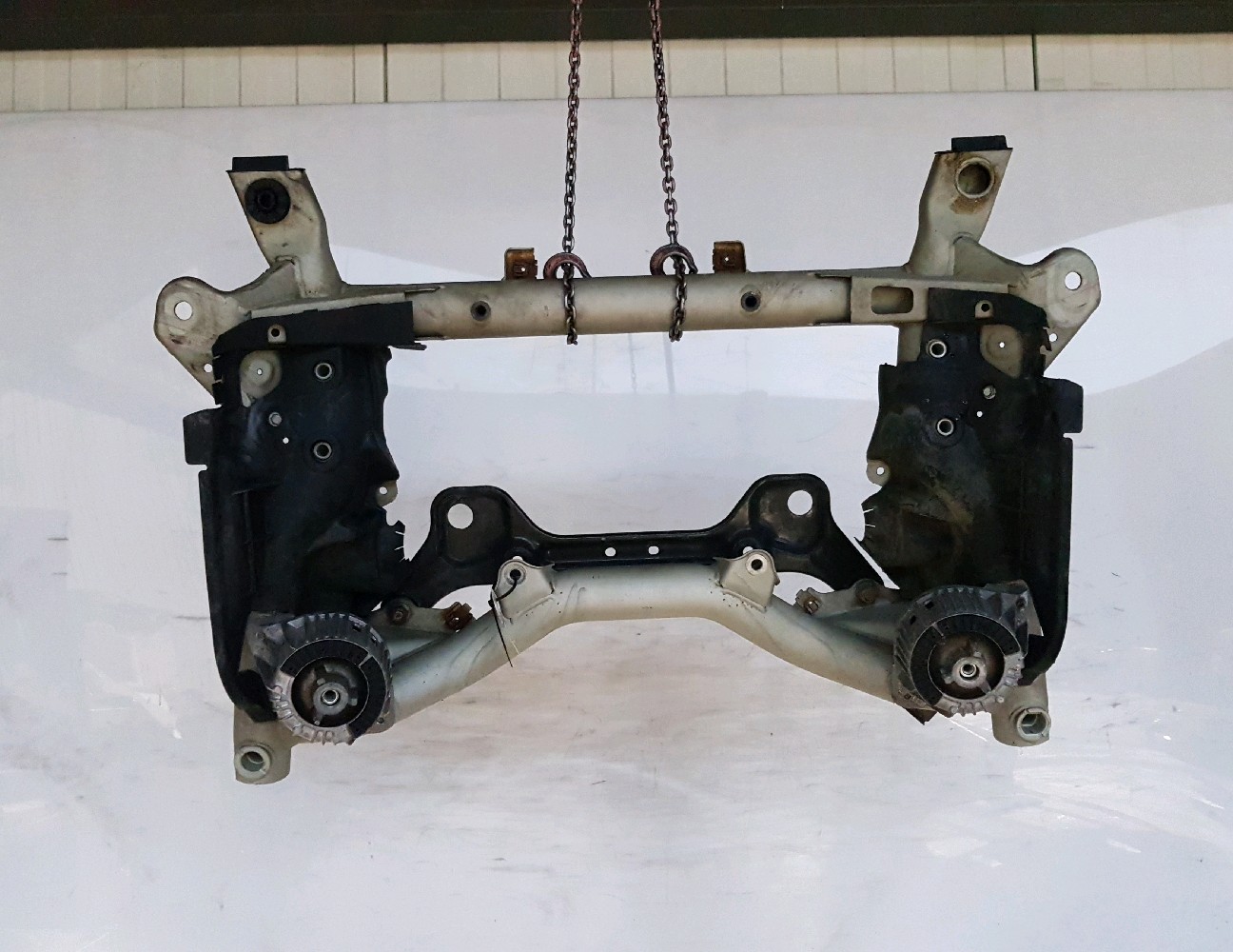 Berceau 2186280100 - MERCEDES CLASSE E 4 PH.1 - F0-4786G F0-4786G