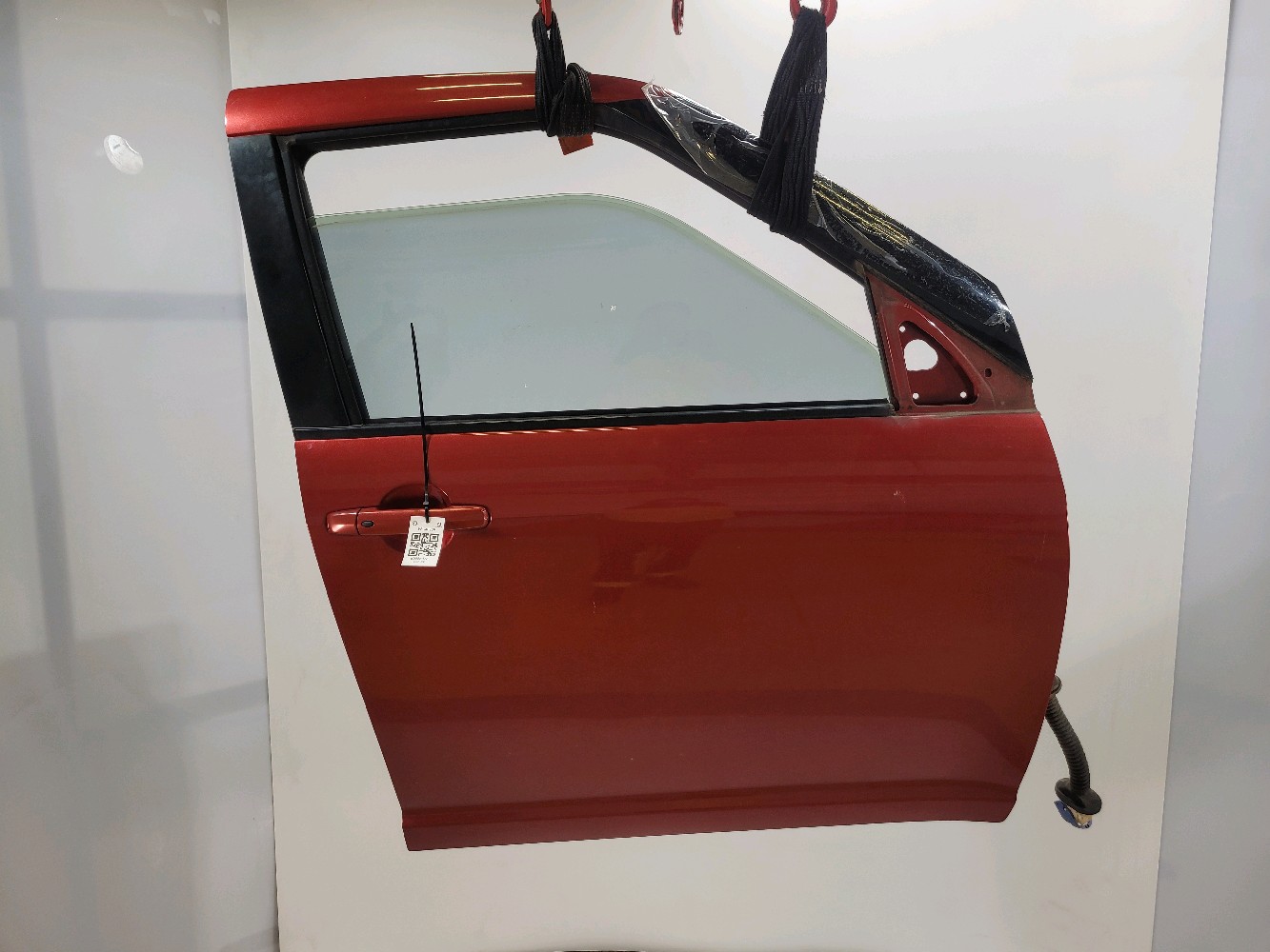 Porte avant droite SUZUKI SWIFT 3 68001-62J00 W1-4096P W1-4096P