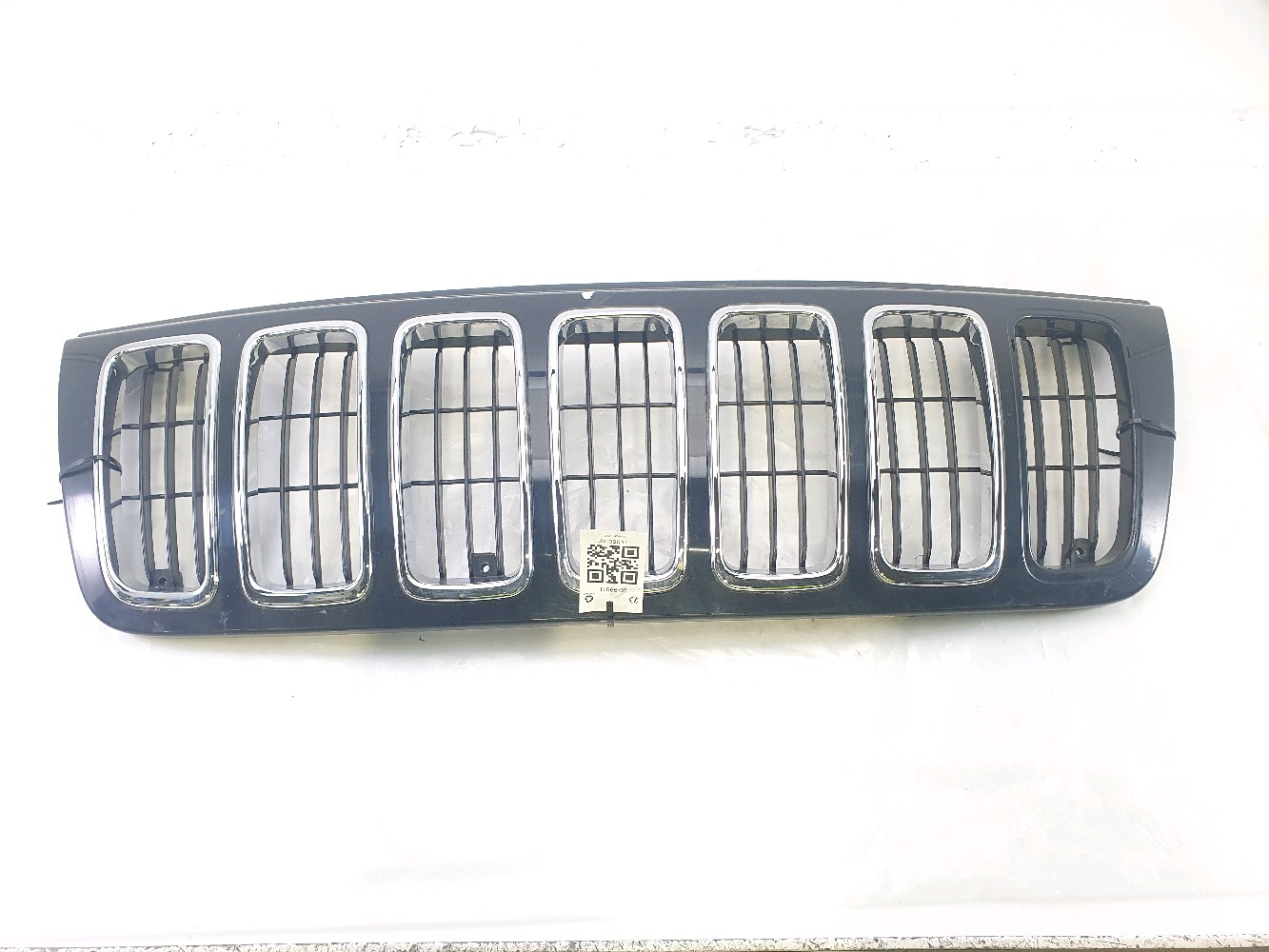 Calandre 55156608AB - JEEP GRAND CHEROKEE 1 PH.2 -NS1K_TYPE - J0-9961I J0-9961I