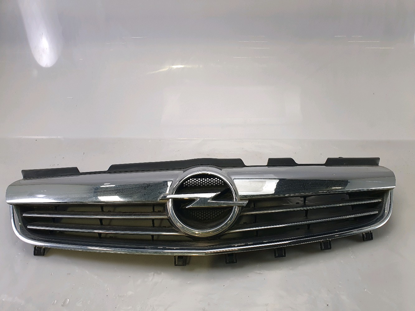 Calandre 93192480 - OPEL ZAFIRA B PH.2 1.7 CDTI - P0-2401P P0-2401P