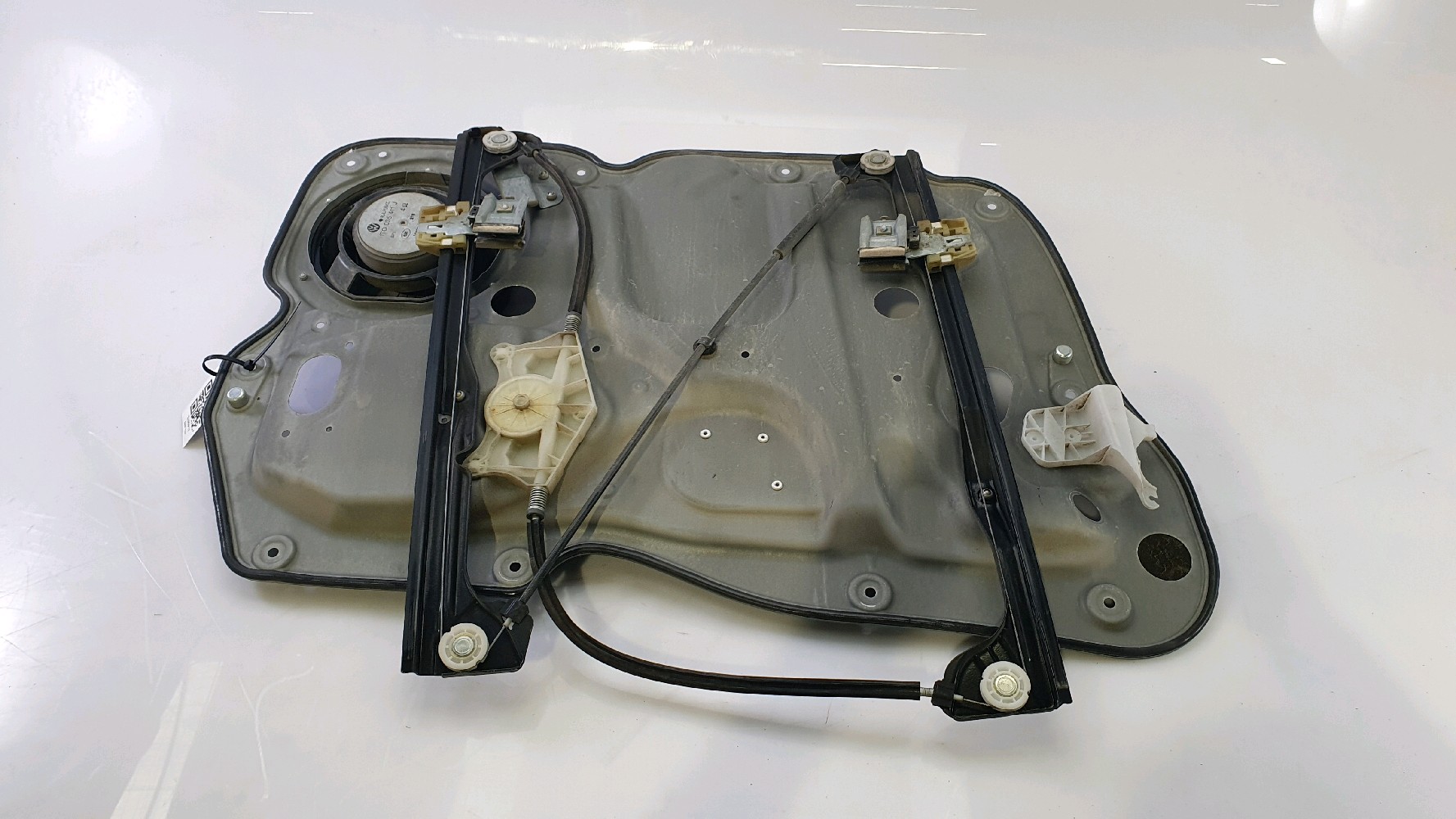 Lève vitre avant droit VOLKSWAGEN CADDY 3 PH.1 I1-4997E I1-4997E