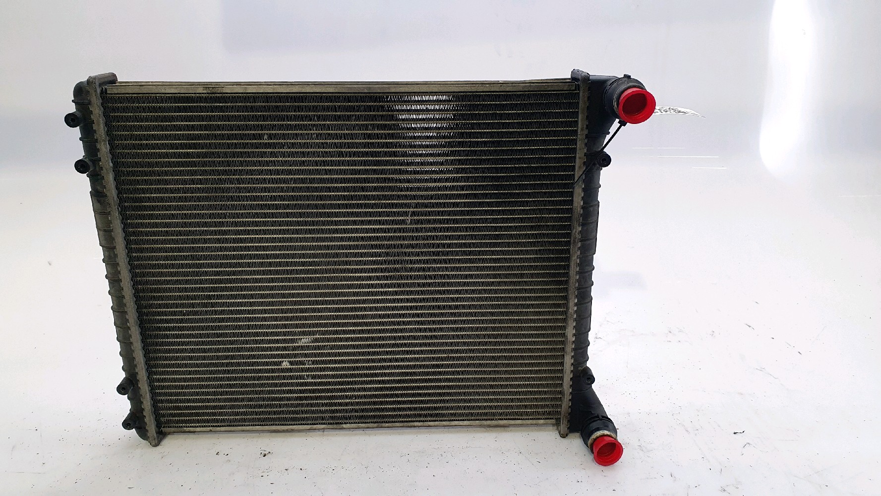 Radiateur d'eau AUDI A2 TDI réf. 8Z0121251D T1-1949U T1-1949U