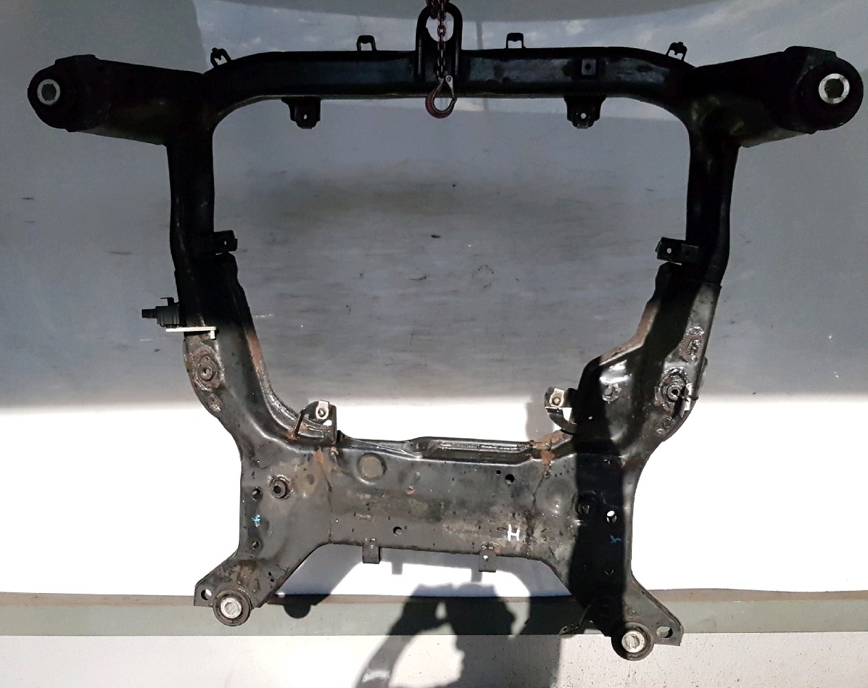 Berceau LR031938 - LAND ROVER FREELANDER 2 TD4 - V1-2534L V1-2534L