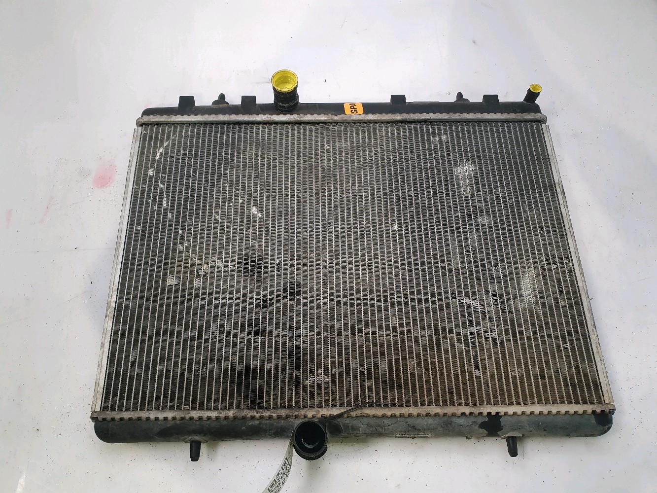 Radiateur d'eau CITROEN C4 1 PH.1 1.6 HDI réf. 00001330W2 R0-9136S R0-9136S