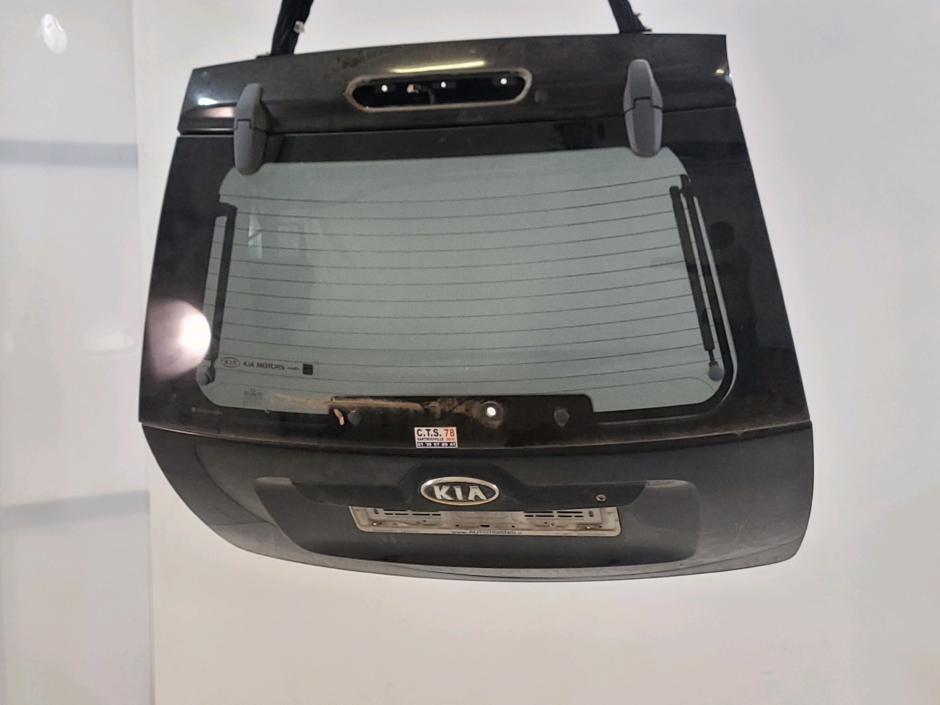 Hayon KIA SPORTAGE 2 PH.1 réf. 737001F070 R0-3719B R0-3719B