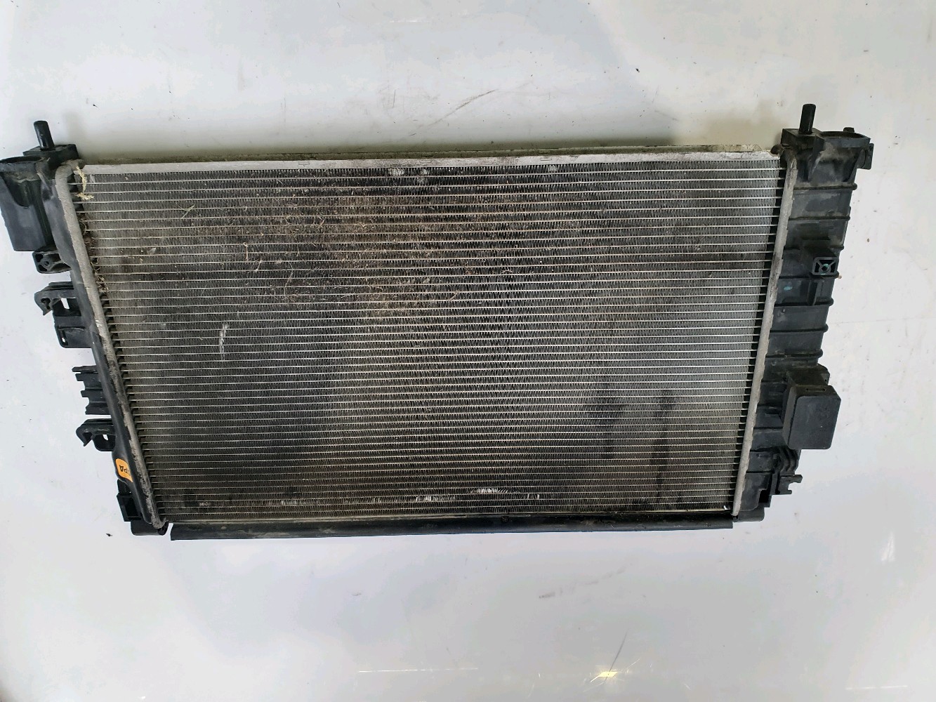 Radiateur d'eau CHEVROLET AVEO 2 1.3 VCDI réf. 95939915 J1-4684B J1-4684B