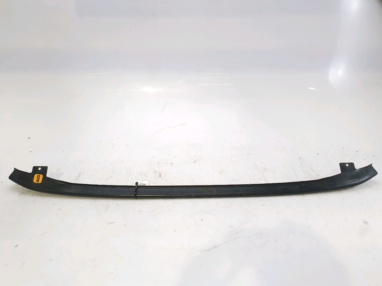 Traverse inferieure de pare choc avant 2G0807651M - VOLKSWAGEN POLO 6 PH.1 1.0 TSI - M0-2148J M0-2148J