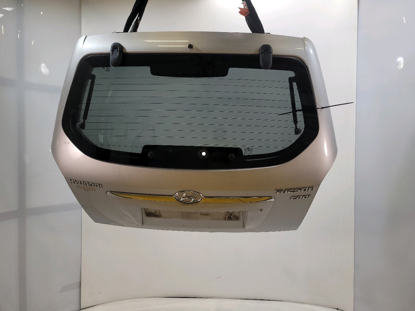 Hayon HYUNDAI TUCSON 1 GRIS CLAIR réf. 737002E050 Z0-6872F Z0-6872F