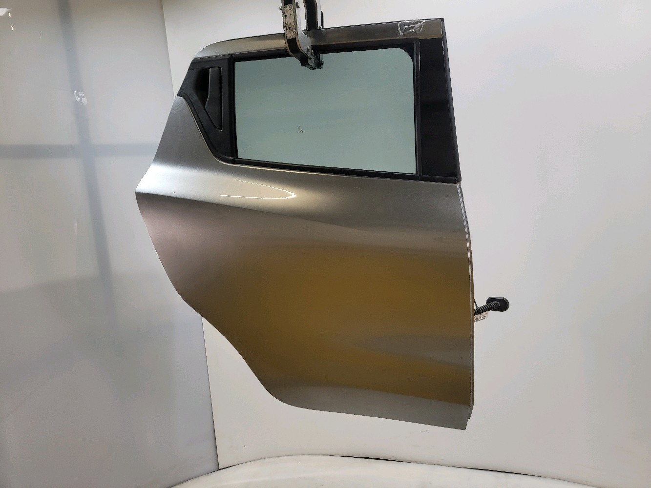 Porte arrière droite SUZUKI SWIFT 5 PH.1 68003-53R00 L0-9452Y L0-9452Y