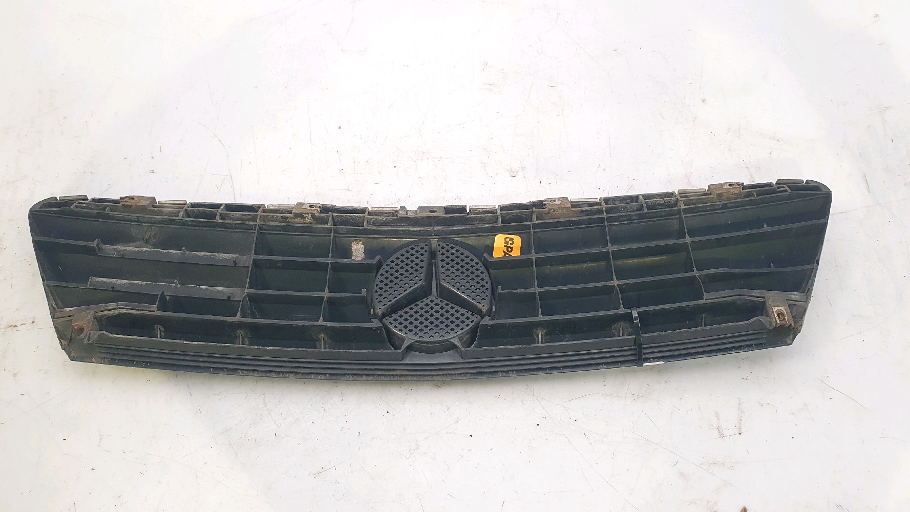 Calandre 1688880460 - MERCEDES CLASSE A 1 PH.2 1.7 CDI - T0-4823W T0-4823W