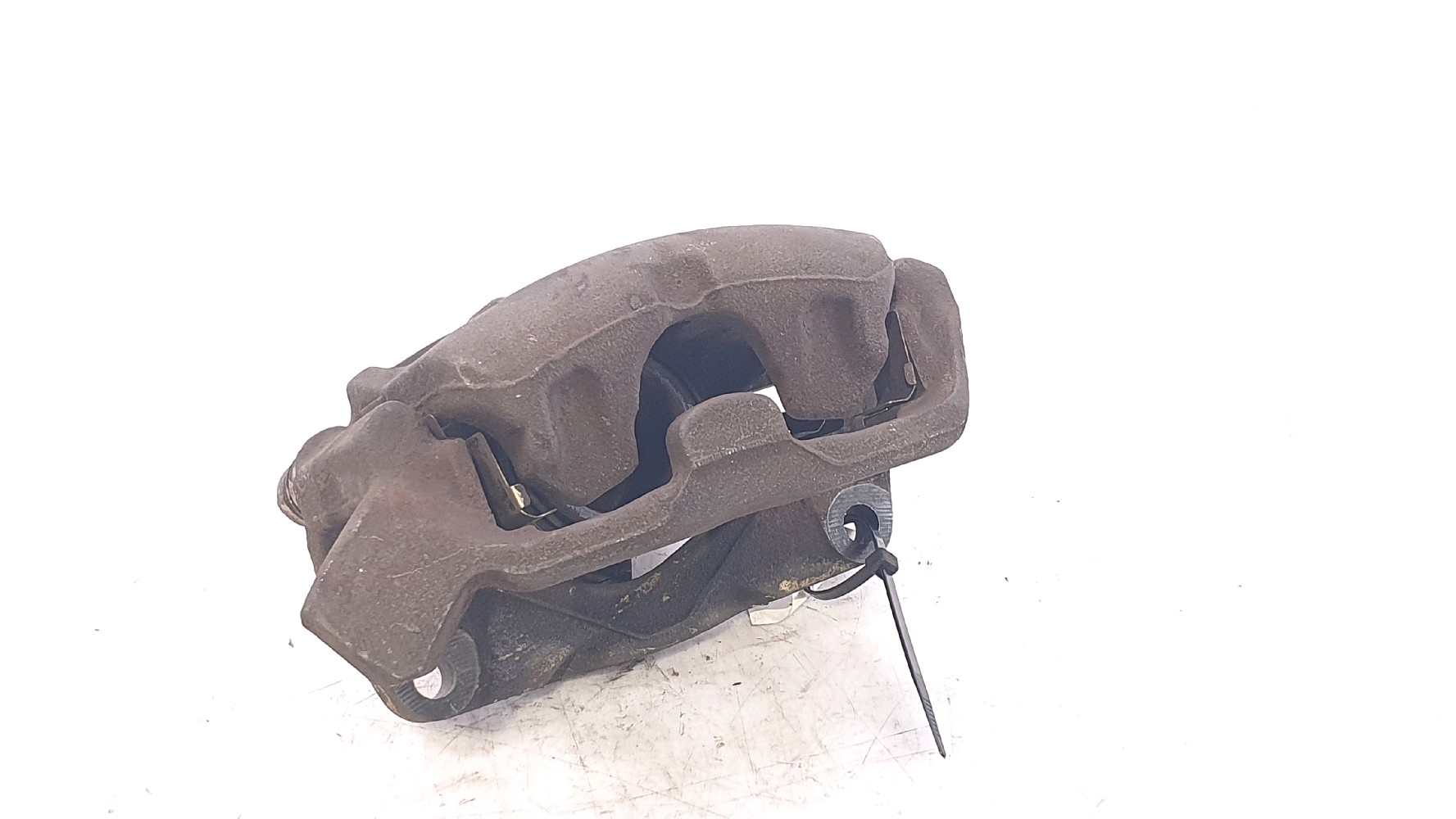 Etrier avant gauche 7701205832 - RENAULT MEGANE 1 PH.2 1.9 DCI - R1-1680R R1-1680R