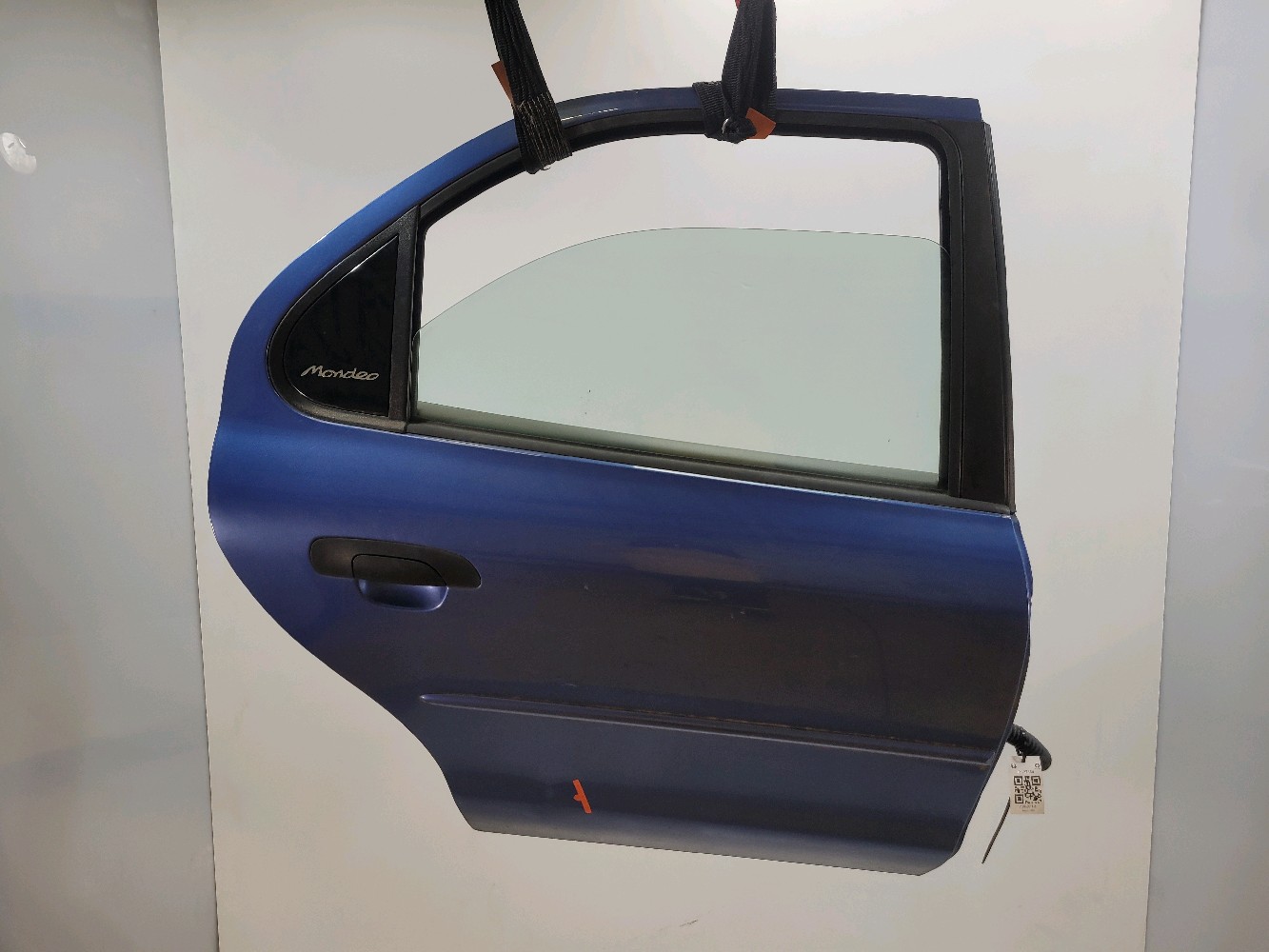 Porte arrière droite FORD MONDEO 1 PH.2 1111864 P1-3738V P1-3738V