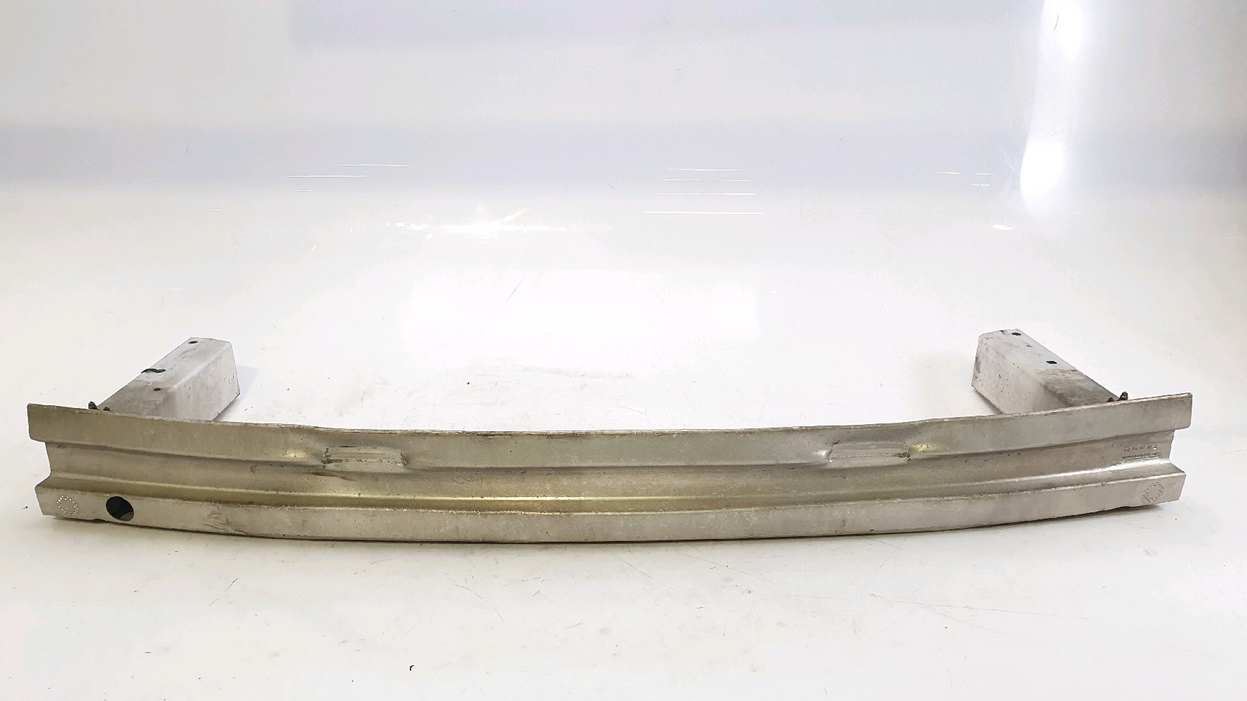 Traverse de pare choc arrière 8R0807313D - PORSCHE MACAN PH.1 S DIESEL - A1-4212S A1-4212S