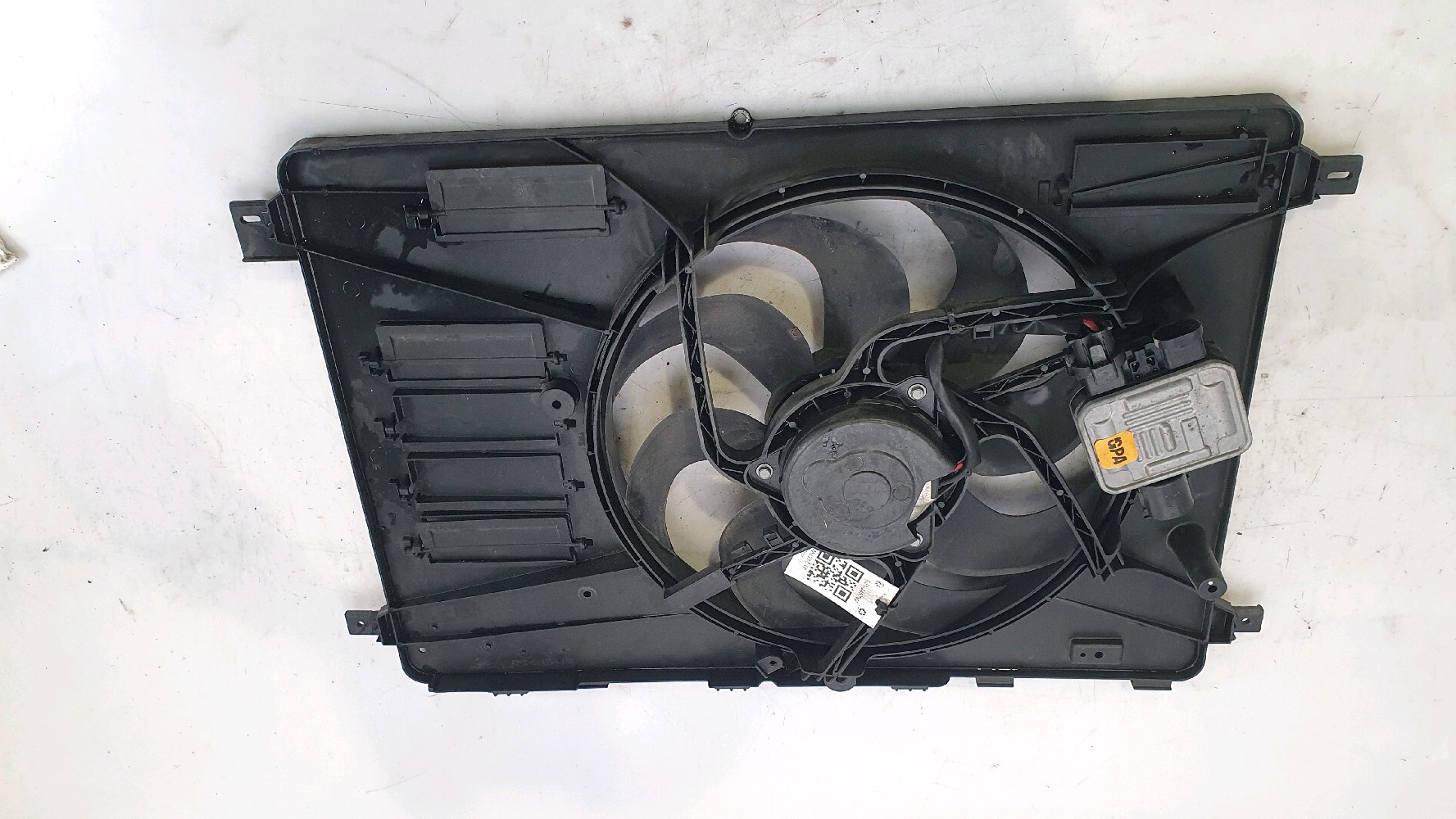 Groupe motoventilateur 1768199 - FORD MONDEO 3 PH.2 2.0 TDCI - J1-2457W J1-2457W