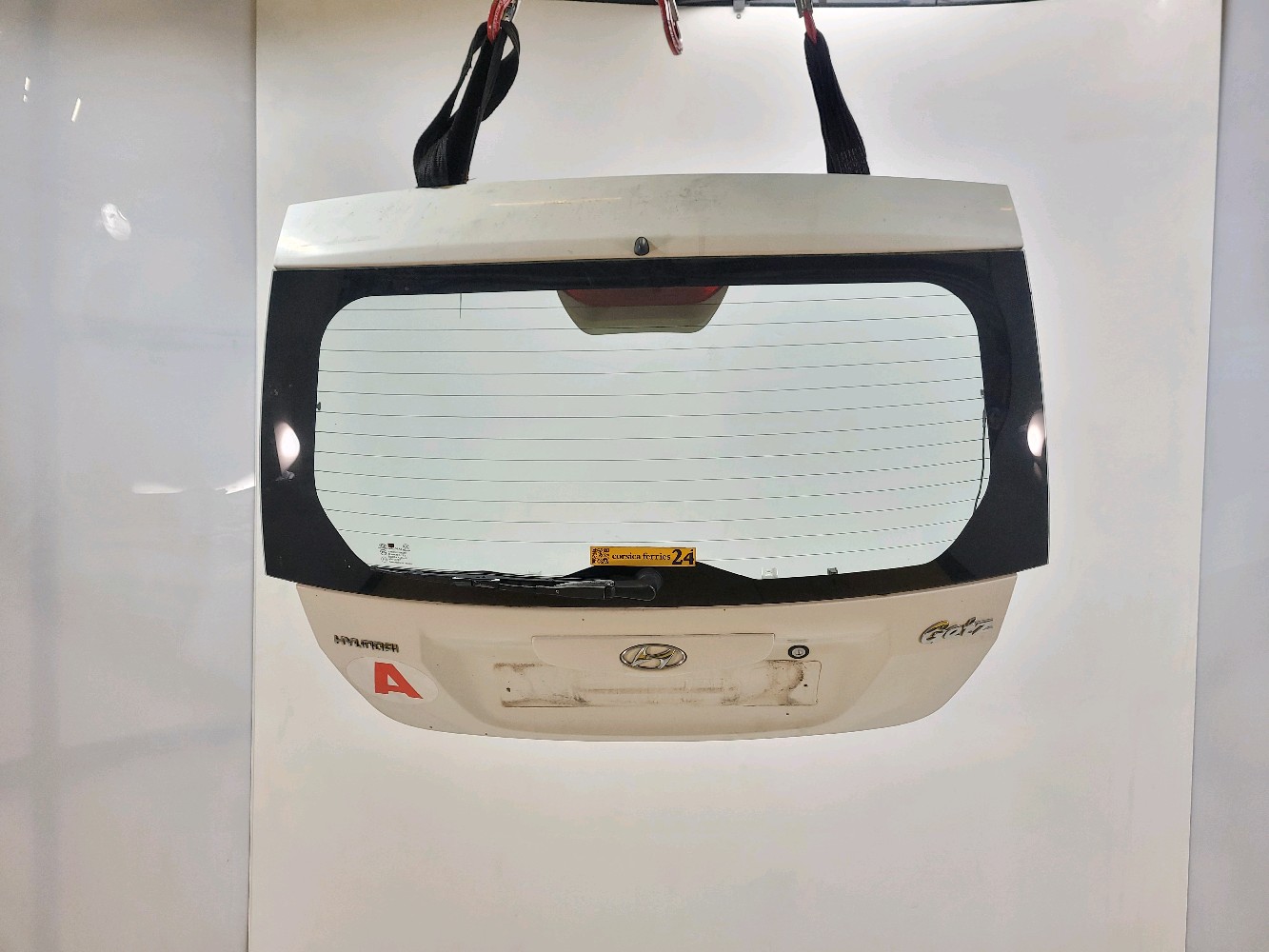 Hayon HYUNDAI GETZ PH.1 BLANC réf. 737001C010 I1-4175R I1-4175R