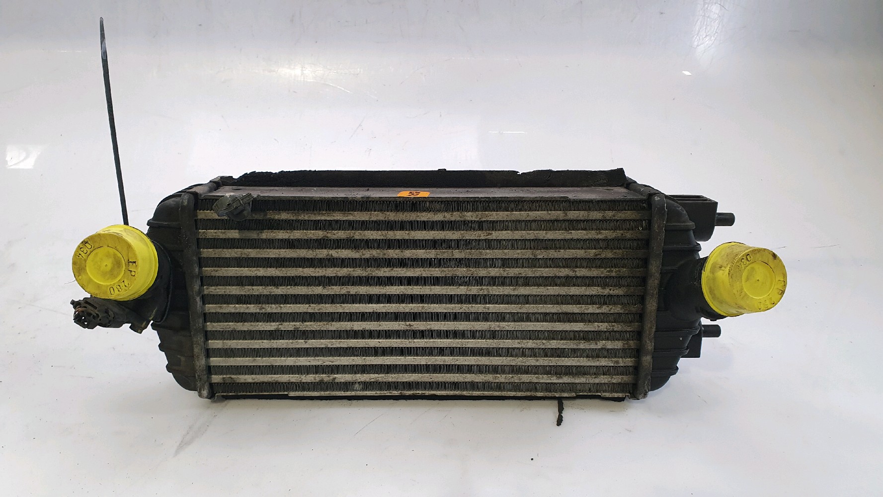 Echangeur air air/Intercooler KIA CARENS 4 PH.1 1.7 CRDI réf. 282712A820 Y1-2455B Y1-2455B
