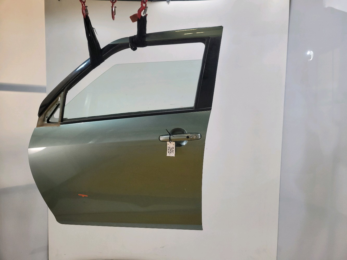 Porte avant gauche SUZUKI SWIFT 4 68002-68L00 M0-3130F M0-3130F