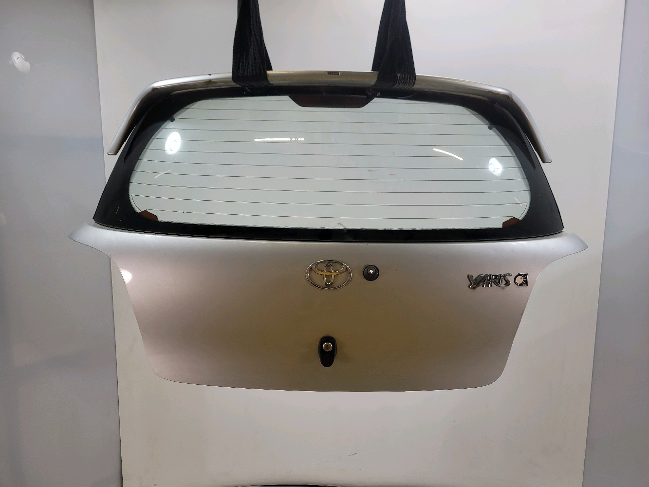 Hayon TOYOTA YARIS 1 PH.1 INC. réf. 6700552012 A1-4924U A1-4924U