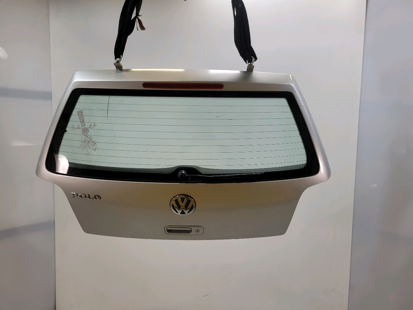 Hayon VOLKSWAGEN POLO 3 PH.2 GRIS FONCE réf. 6N0827025AD W1-4645Z W1-4645Z