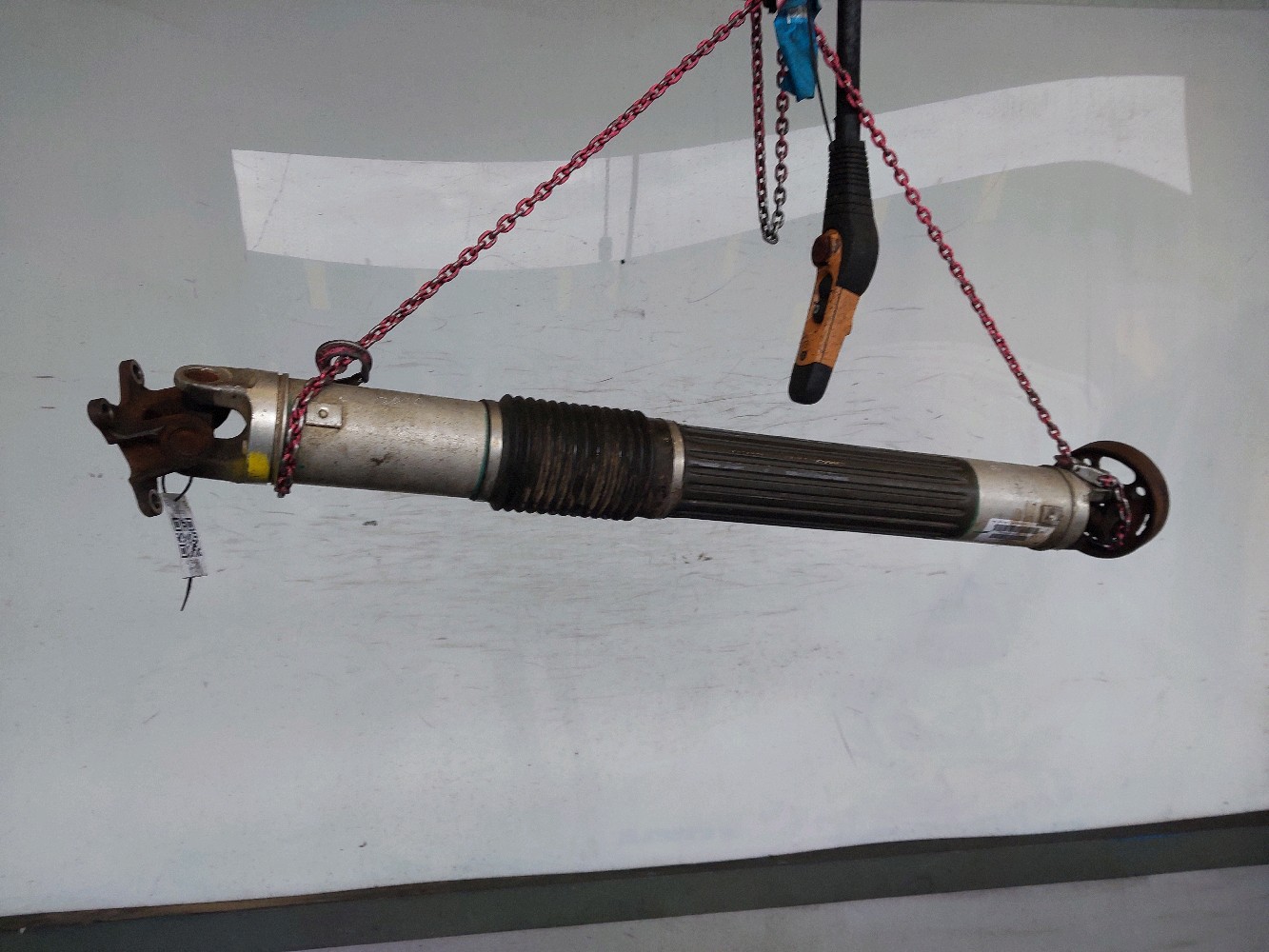 Arbre de transmisson arrière 52853003AF - JEEP COMMANDER 3.0 CRD - C1-5337V C1-5337V