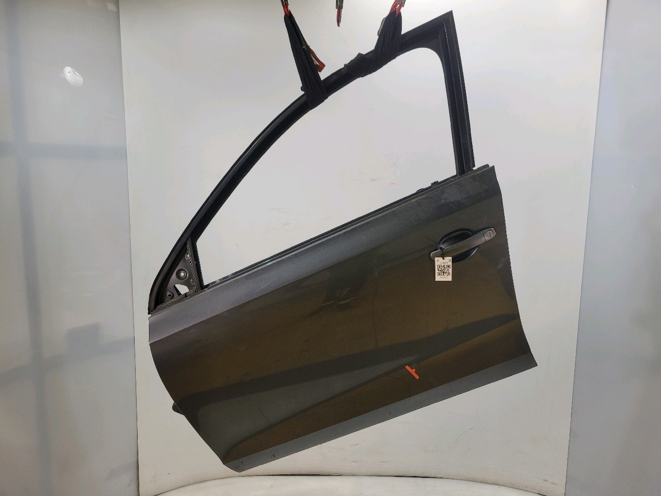 Porte avant gauche VOLKSWAGEN JETTA 4 5C6831055K A0-9837X A0-9837X