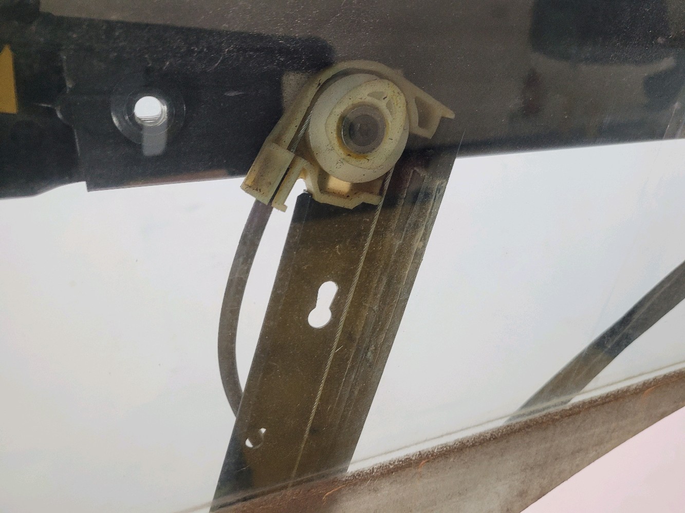 Lève-vitre avant gauche AUDI A6 3 PH.1 X1-2000S X1-2000S