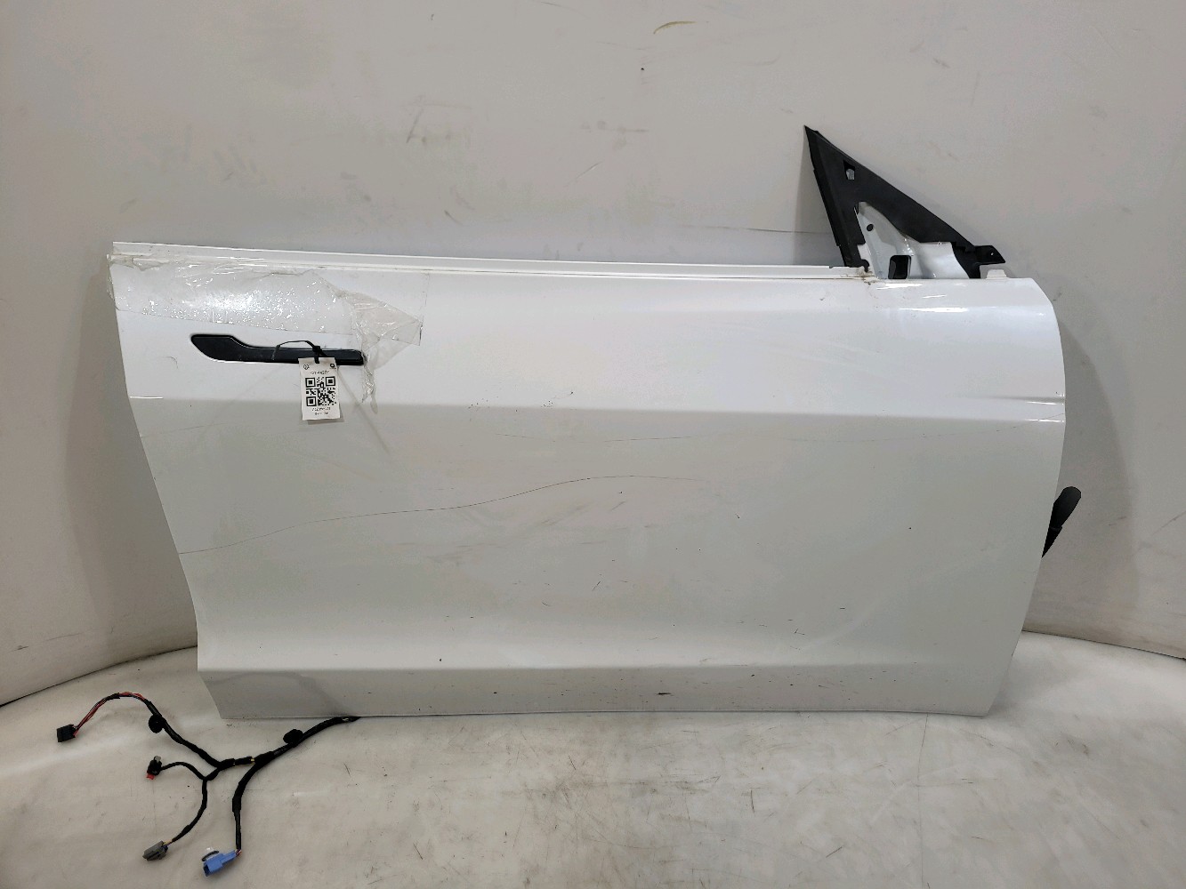 Porte avant droite TESLA MODEL 3 PH.2 1751846-EC-G Q1-4422Z Q1-4422Z