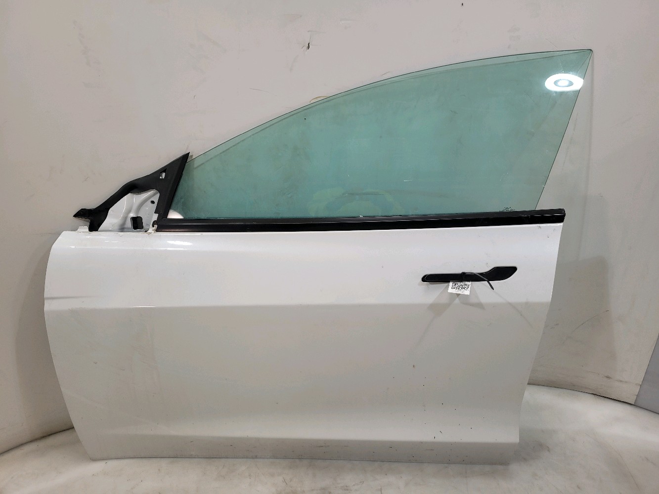 Porte avant gauche TESLA MODEL 3 PH.2 1751845-EC-G Y1-4362F Y1-4362F