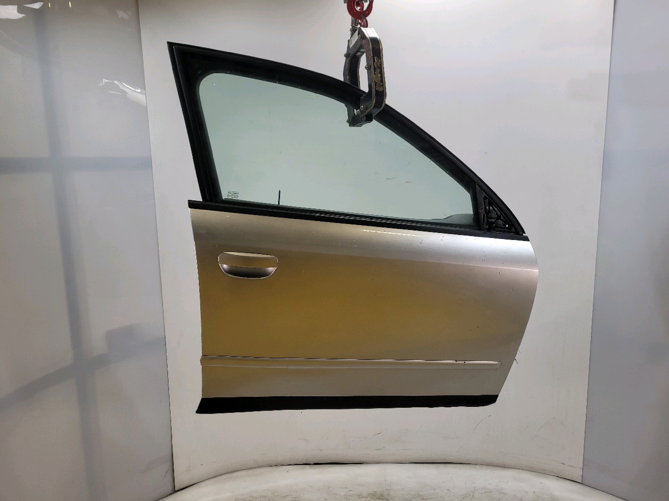 Porte avant droite AUDI A4 2 PH.1 8E0831052 J1-6309E J1-6309E