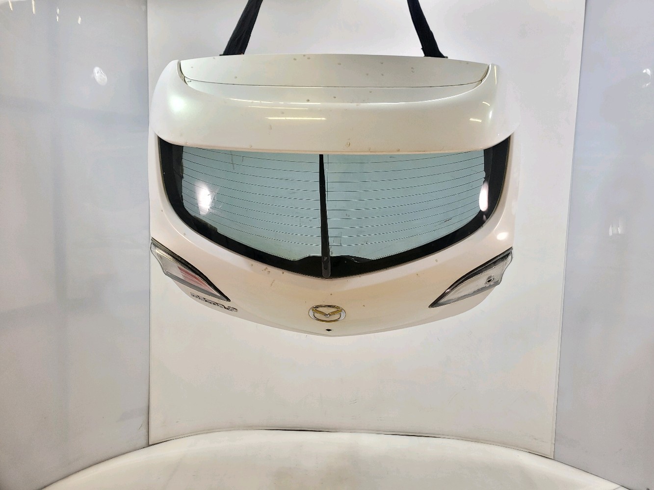 Hayon MAZDA MAZDA 3 2 PH.1 BLANC réf. BBY96202XE P1-5709W P1-5709W