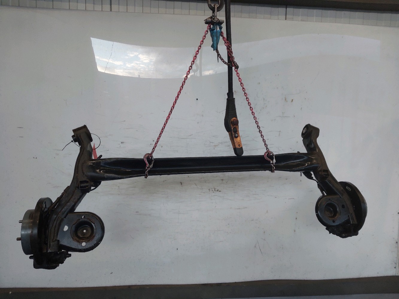 Train roulant arrière 551001J150 - HYUNDAI I20 1 PH.2 1.1 CRDI - F1-4898E F1-4898E