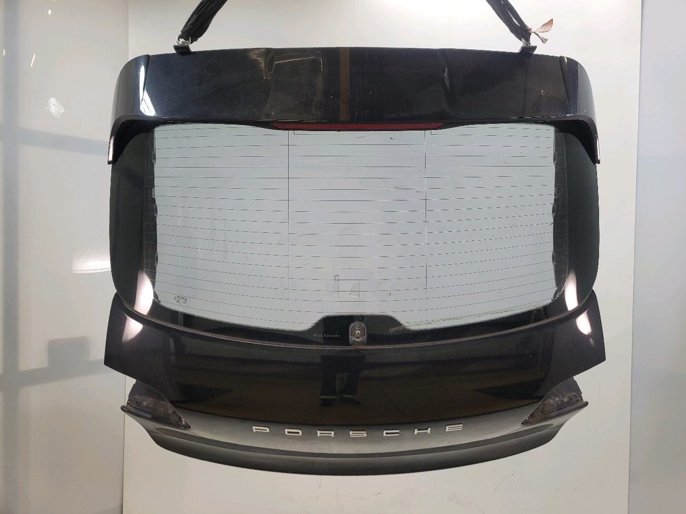 Hayon PORSCHE MACAN PH.1 NOIR réf. 95B827025LYGRV W0-0916G W0-0916G