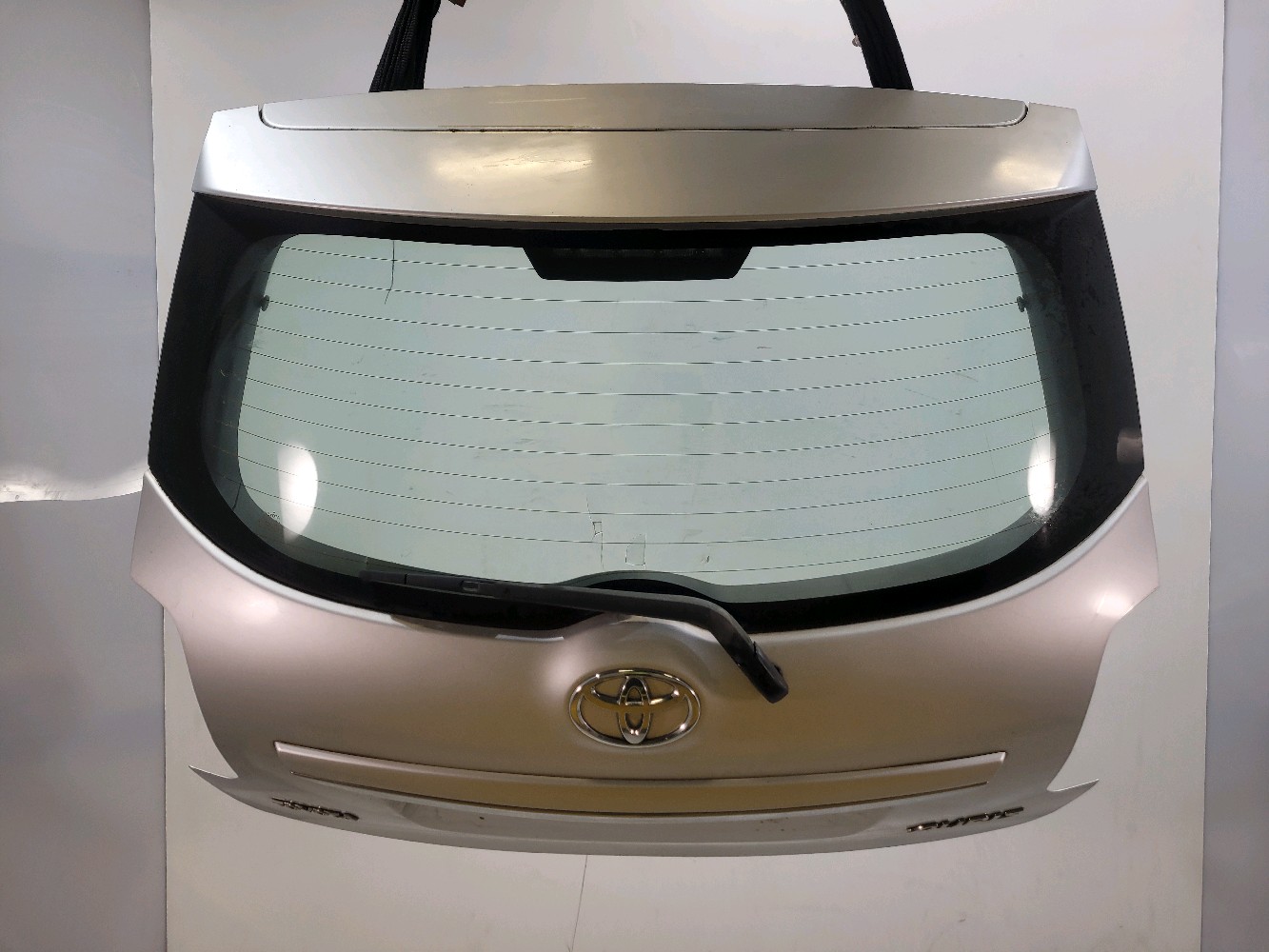 Hayon TOYOTA AURIS 1 PH.1 GRIS CLAIR réf. 6700502200 C0-1704Z C0-1704Z