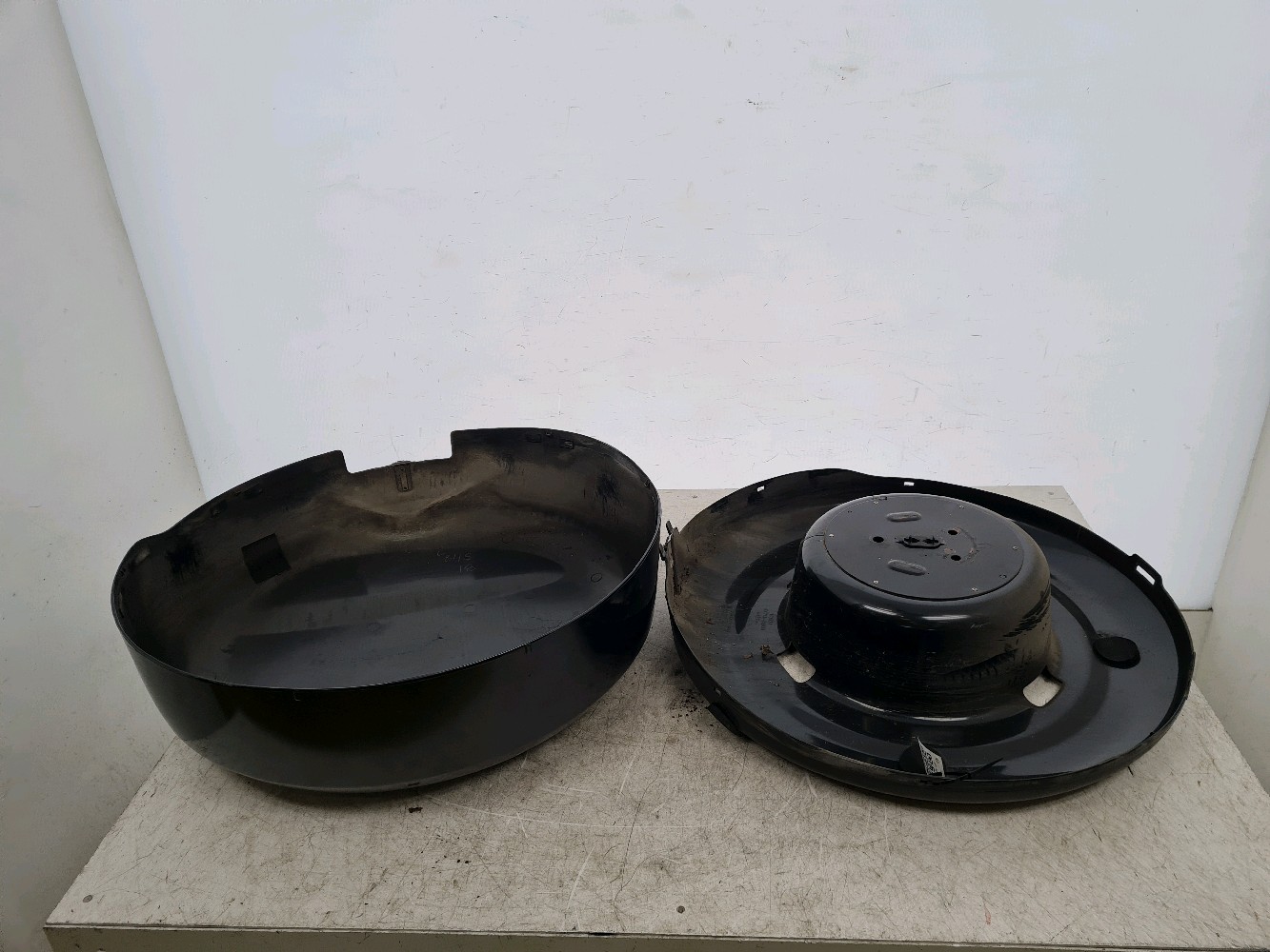 Cache roue de secours 6477142100B1 - TOYOTA RAV4 2.0 D4D - J0-4627Q J0-4627Q