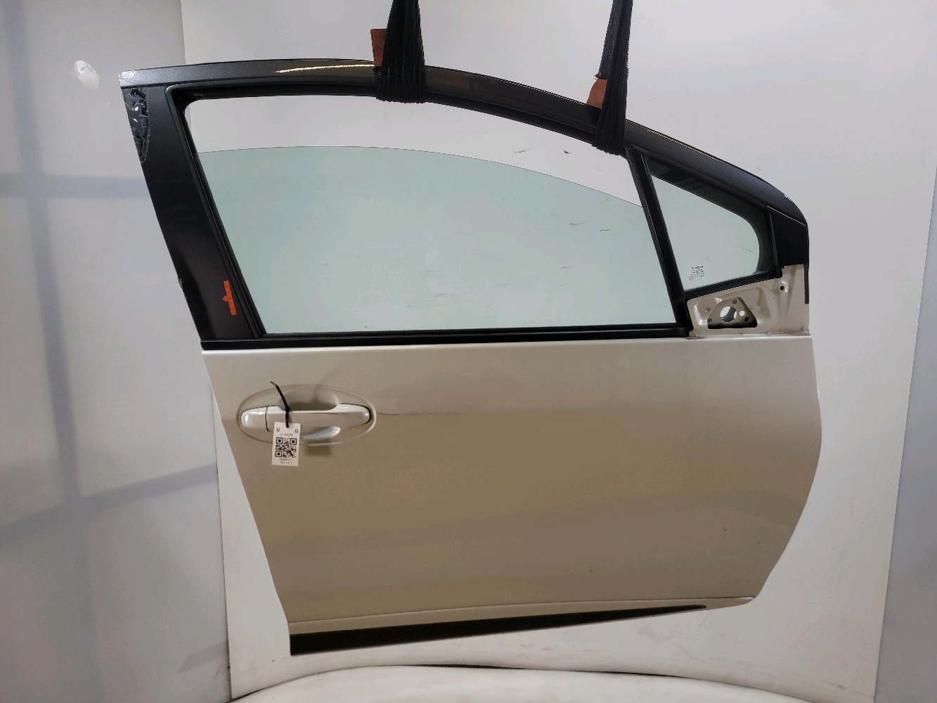 Porte avant droite TOYOTA YARIS 3 PH.3 670010D510 L1-4433E L1-4433E