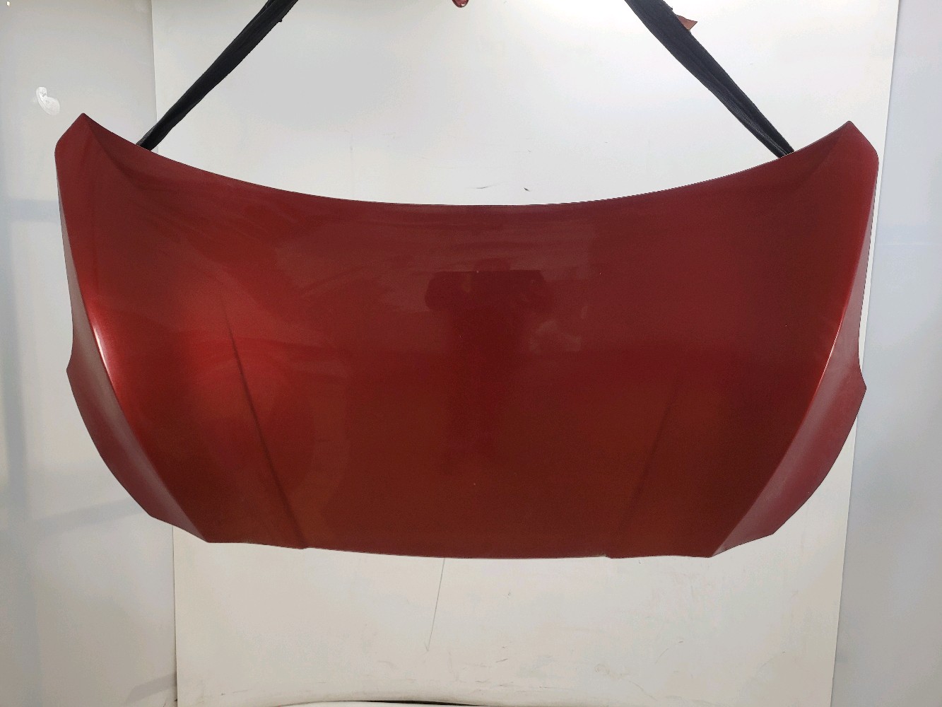 Capot NISSAN LEAF 2 ROUGE FONCE réf. F5A0M5SHMA V1-1967N V1-1967N