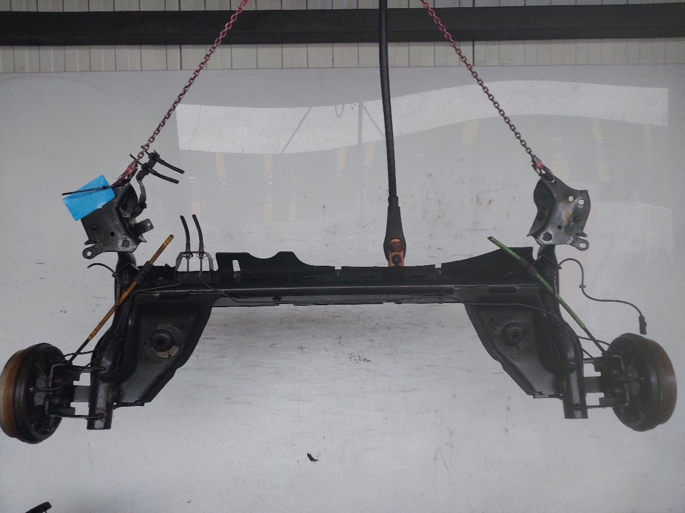 Train roulant arrière 555118520R - RENAULT CLIO 4 PH.2 TCE 90 - Q1-6896L Q1-6896L