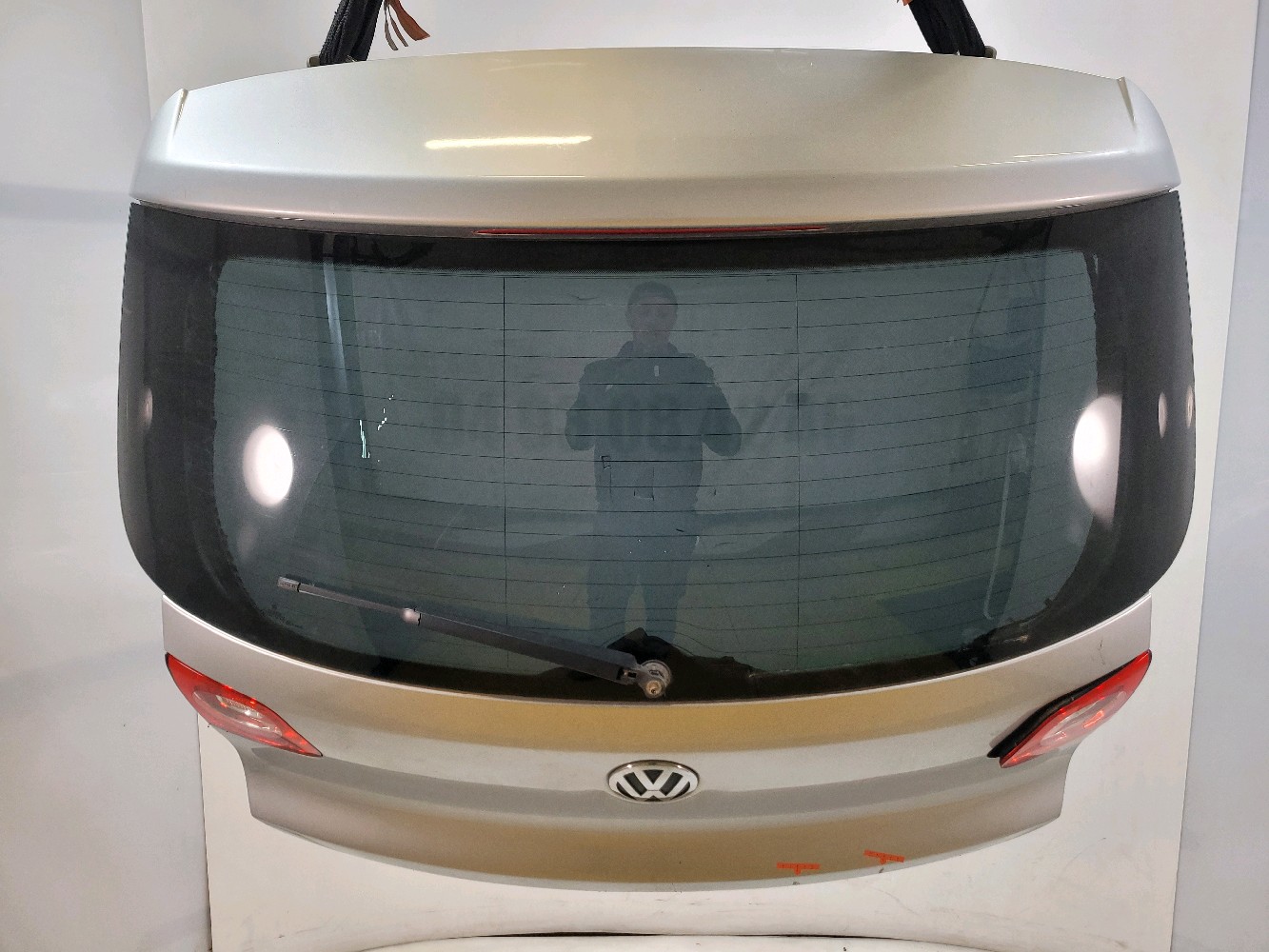 Hayon VOLKSWAGEN TIGUAN 1 PH.2 GRIS CLAIR réf. 5N0827025G B1-1024Y B1-1024Y