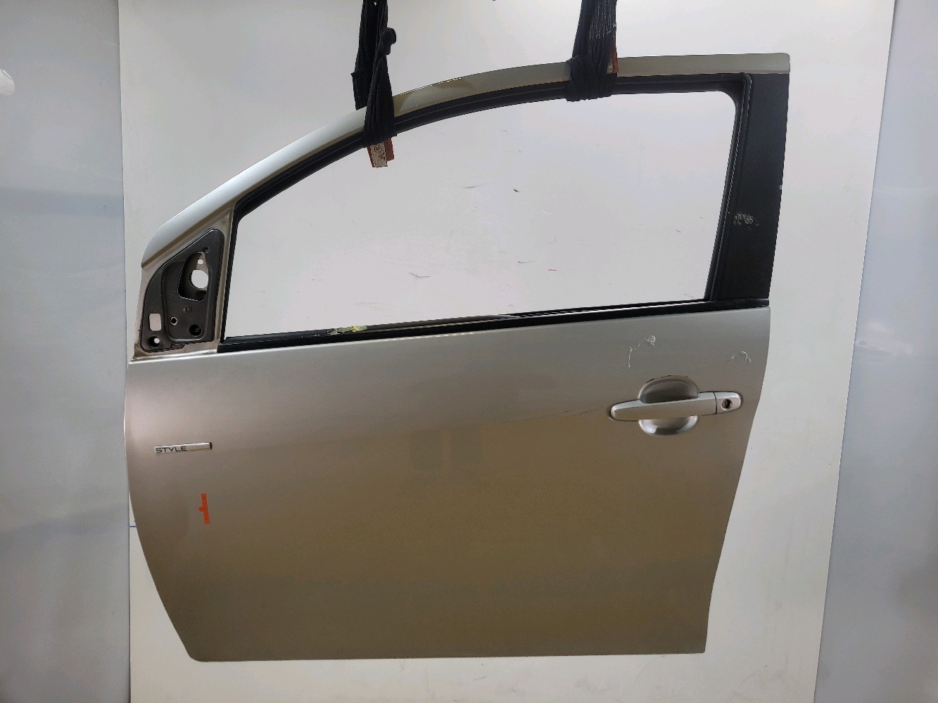 Porte avant gauche PEUGEOT 108 1687145380 U1-2295H U1-2295H