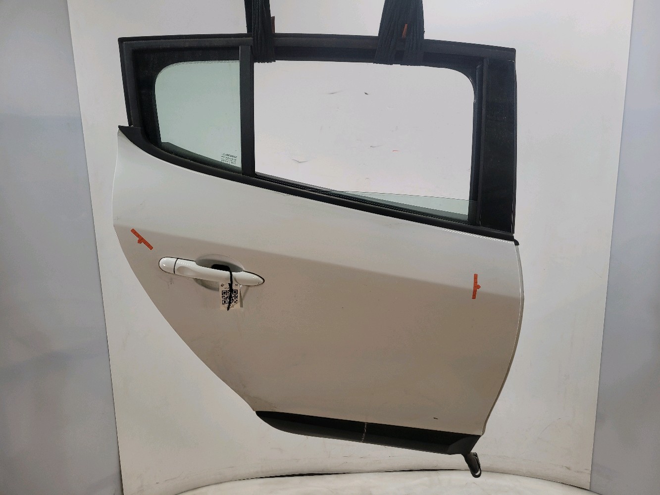 Porte arrière droite RENAULT MEGANE 3 PH.1 821006014R P1-4227J P1-4227J