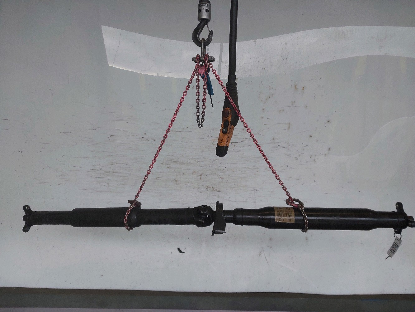 Arbre de transmisson arrière 2114104306 - MERCEDES CLASSE E 3 PH.1 E220 CDI - Z1-5648J Z1-5648J