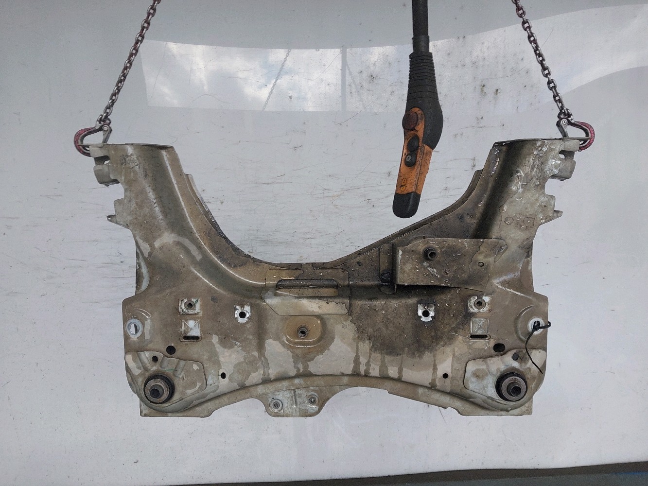 Berceau 8200766085 - RENAULT CLIO 3 PH.2 1.5 DCI - L1-4366U L1-4366U