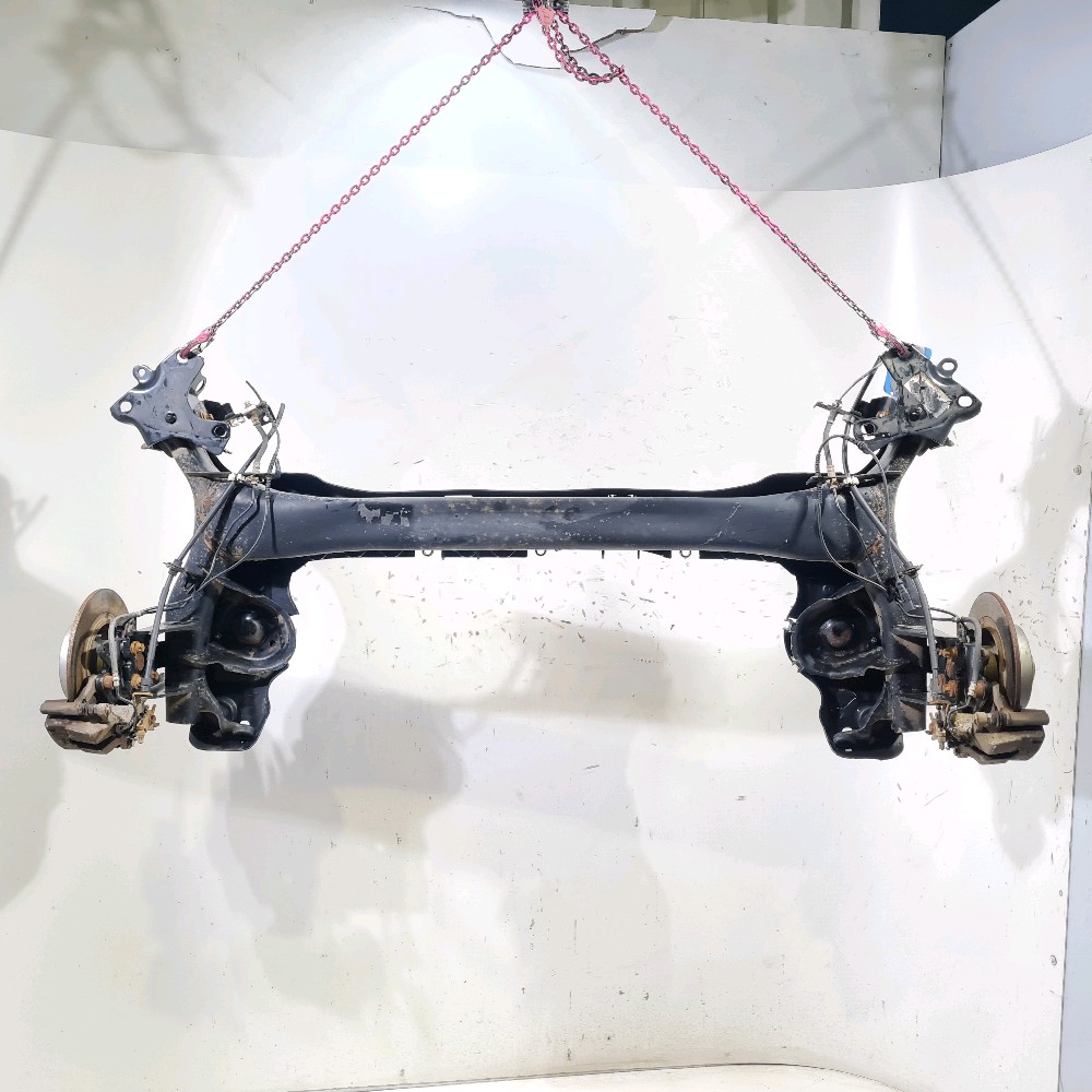 Train roulant arrière 555019103R - RENAULT MEGANE COUPE 3 PH.1 1.5 DCI - V0-7328Y V0-7328Y